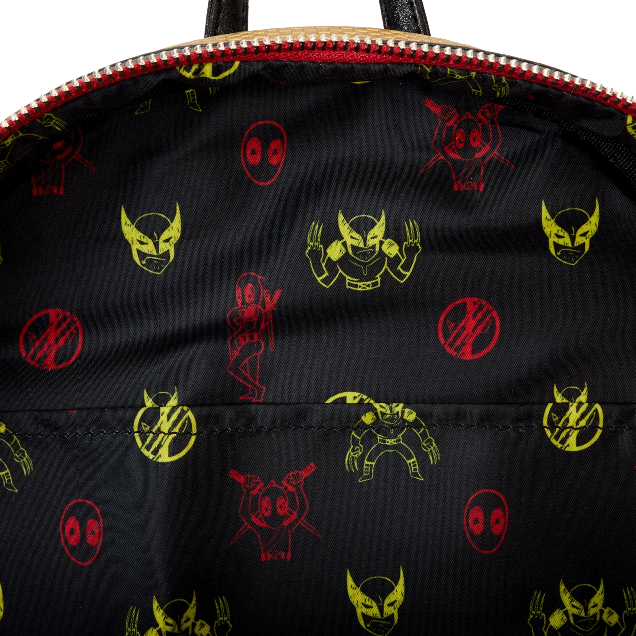 *Pré-reserva* Mochila Loungefly - Marvel - Deadpool & Wolverine